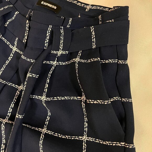 Express Ankle High Rise Black/White Pants - Picture 10 of 12